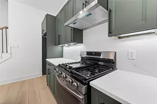 961 Highland Lgt Ln, Houston, TX 77091 - Photo 10