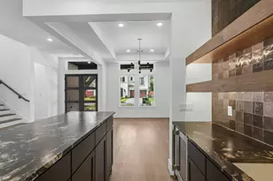 3615 Newcastle Dr, Houston, TX 77027 - Photo 10
