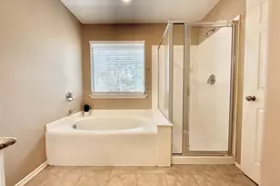 19 Blue Creek Pl, The Woodlands, TX 77382 - Photo 32