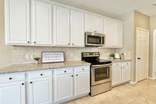 19 Blue Creek Pl, The Woodlands, TX 77382 - Photo 16