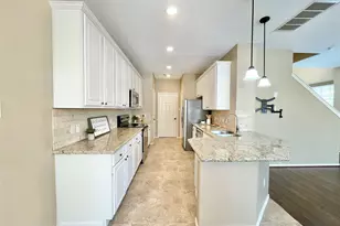 19 Blue Creek Pl, The Woodlands, TX 77382 - Photo 22