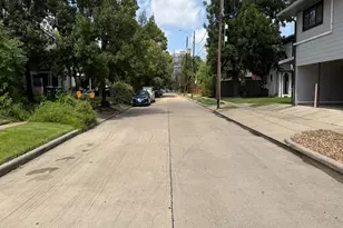 1601 Bonnie Brae St, Houston, TX 77006 - Photo 24