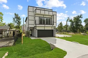 9212 Arvin St, Houston, TX 77028 - Photo 2