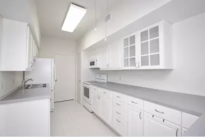 2425 Underwood Street #346, Houston, TX 77030 - Photo 10