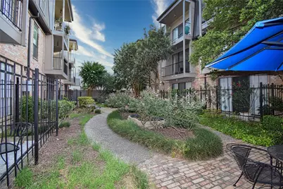 2425 Underwood Street #346, Houston, TX 77030 - Photo 14