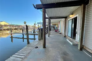 318 Marine Way, Freeport, TX 77541 - Photo 12