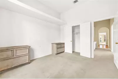 19 S Scarlet Elm Court, The Woodlands, TX 77382 - Photo 16