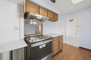 7015 Pella Dr, Houston, TX 77036 - Photo 20