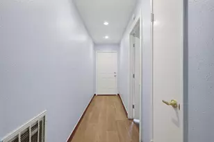 7015 Pella Dr, Houston, TX 77036 - Photo 10