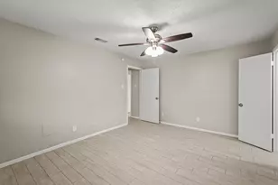 105 Navajo St, Conroe, TX 77316 - Photo 20