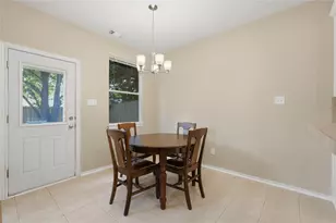 51 E Stedhill Loop, The Woodlands, TX 77384 - Photo 8