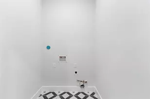 6909 S Hall St, Houston, TX 77028 - Photo 10