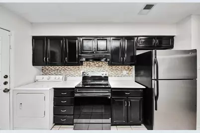 14585 Misty Meadow Lane, Houston, TX 77079 - Photo 10