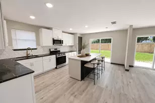 10007 Misty Trail, Houston, TX 77088 - Photo 10