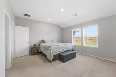 12333 Derby Royal Drive, Houston, TX 77044 - Photo 8