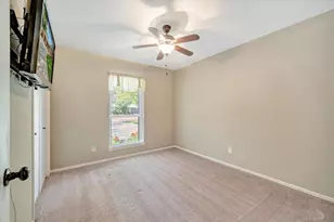 16023 Mill Point Dr, Houston, TX 77059 - Photo 28