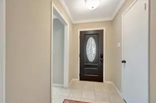 16023 Mill Point Dr, Houston, TX 77059 - Photo 8