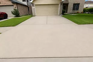 21218 Wickton Ln, Humble, TX 77338 - Photo 2