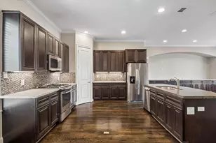 1105 E 27th St, Houston, TX 77009 - Photo 2
