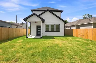 7953 Joy St, Houston, TX 77028 - Photo 26