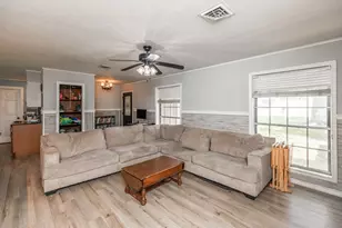 15838 Phend Rd, Hamshire, TX 77622 - Photo 6