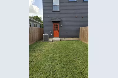 7851 Hanna Street #B, Houston, TX 77028 - Photo 12