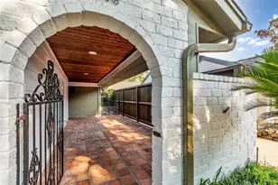 2826 Stetson Ln, Houston, TX 77043 - Photo 12