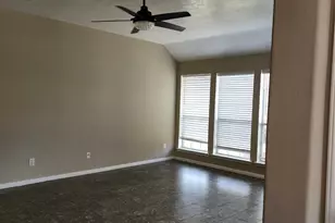 1714 Village Townhome Dr, Pasadena, TX 77504 - Photo 4