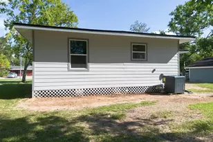 58 Hybiscus Ct, Lake Jackson, TX 77566 - Photo 16