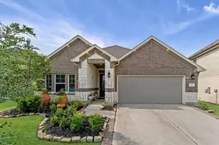 2185 Woodland Pine Dr, Conroe, TX 77384 - Photo 1