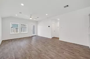 24046 Kentwood Springs Dr, Spring, TX 77373 - Photo 20