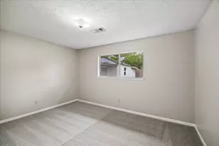1200 Sagebrush Trail, Baytown, TX 77521 - Photo 10