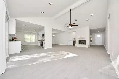 16323 Quail Echo Drive, Missouri City, TX 77489 - Photo 2