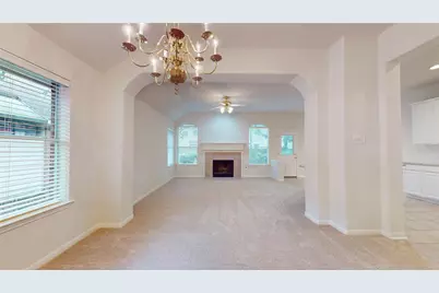 19 Auburn Path Drive, The Woodlands, TX 77382 - Photo 6
