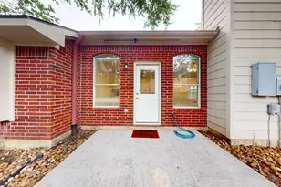 19 Auburn Path Dr, The Woodlands, TX 77382 - Photo 40