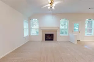 19 Auburn Path Dr, The Woodlands, TX 77382 - Photo 10