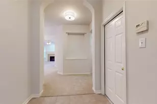 19 Auburn Path Dr, The Woodlands, TX 77382 - Photo 4