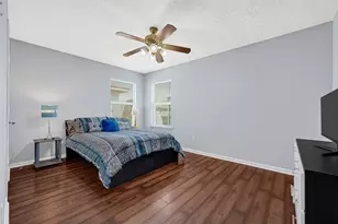 819 Royal George Ln, Houston, TX 77047 - Photo 2