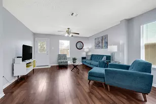 819 Royal George Ln, Houston, TX 77047 - Photo 12