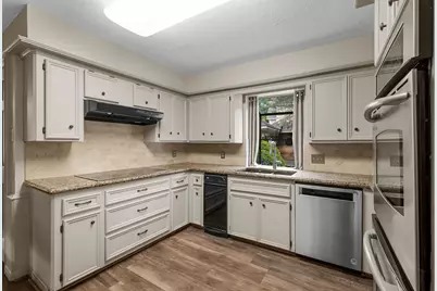 5406 Glenview Drive, Kingwood, TX 77345 - Photo 8
