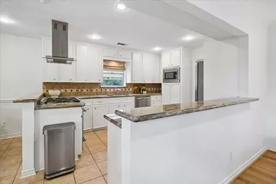 7623 Meadowvale Drive, Houston, TX 77063 - Photo 16