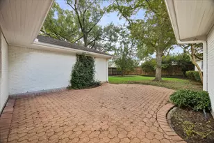 7623 Meadowvale Dr, Houston, TX 77063 - Photo 24