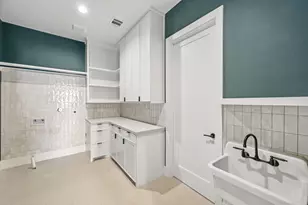 1642 Norfolk St, Houston, TX 77006 - Photo 38