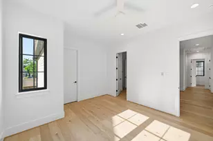 1642 Norfolk St, Houston, TX 77006 - Photo 32