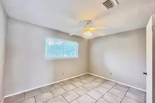 3021 Sycamore Ave, Bay City, TX 77414 - Photo 12