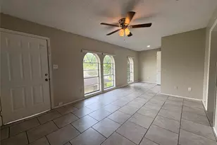3021 Sycamore Ave, Bay City, TX 77414 - Photo 4
