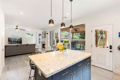 7 S Acacia Park Circle, The Woodlands, TX 77382 - Photo 22