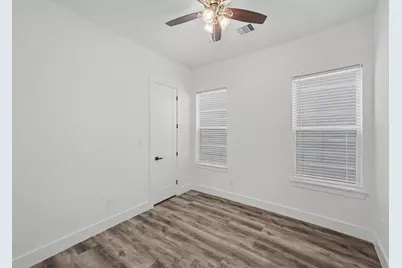 5734 White Magnolia Street, Houston, TX 77091 - Photo 22