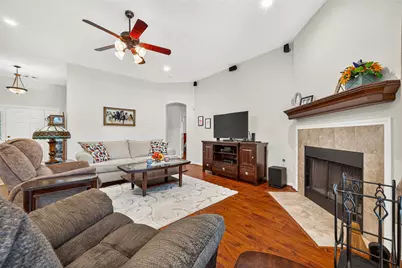 1054 Indian Circle, Altair, TX 77412 - Photo 4
