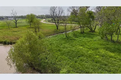 21502 Chenango Lake Drive, Angleton, TX 77515 - Photo 4